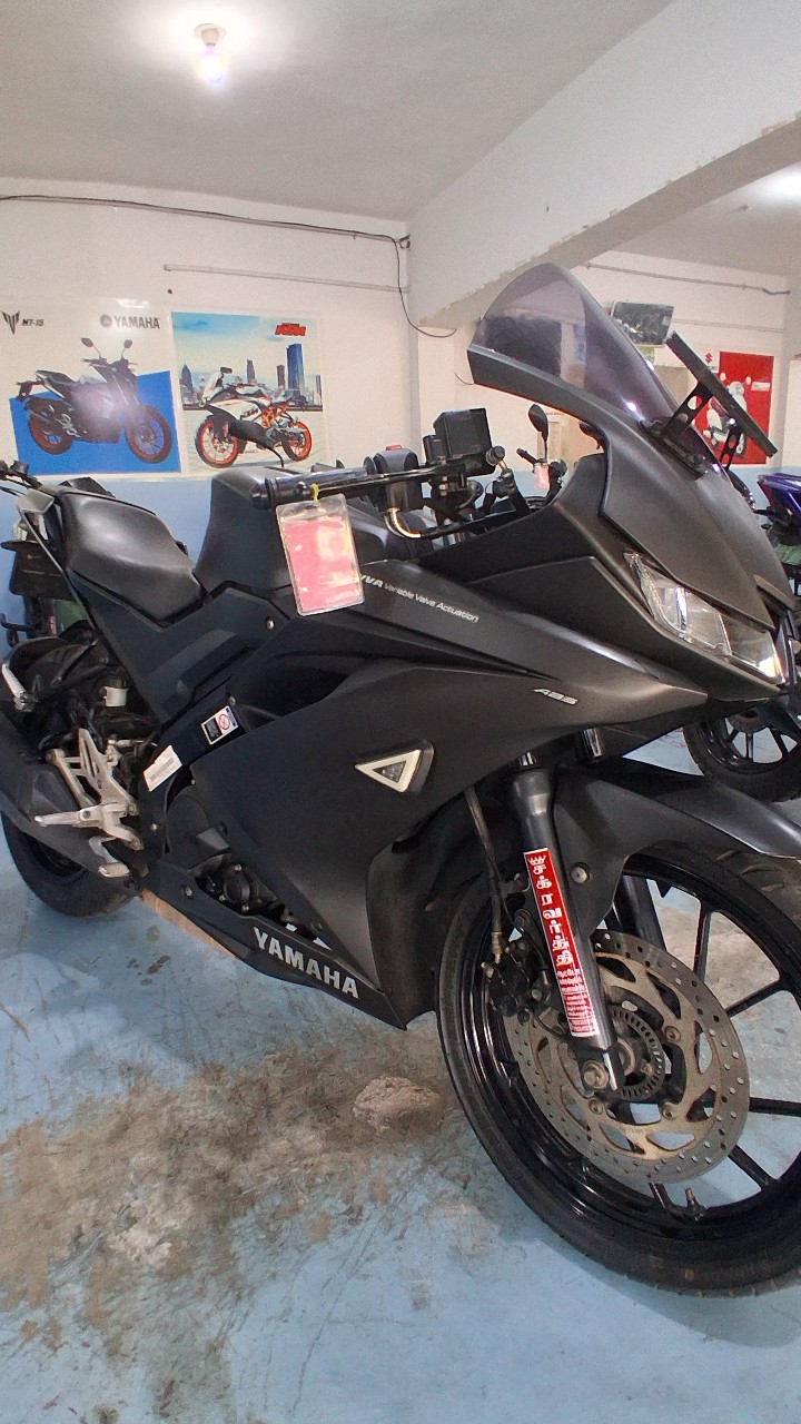 YAMAHA R15S